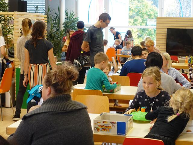 Gemeinsames Spielen steht am Programm. | Foto: ClickIn Offene Jugendarbeit