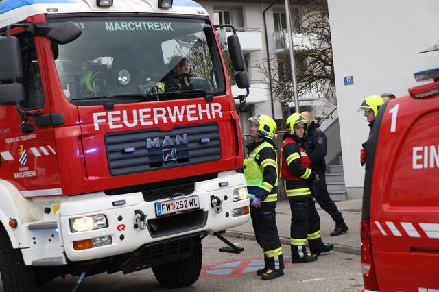 Erneut gab es am 13. Januar Gas-Alarm um das Areal der Firma Bussetti in Marchtrenk. Die Feuerwehr musste für Messungen ausrücken. | Foto: laumat.at