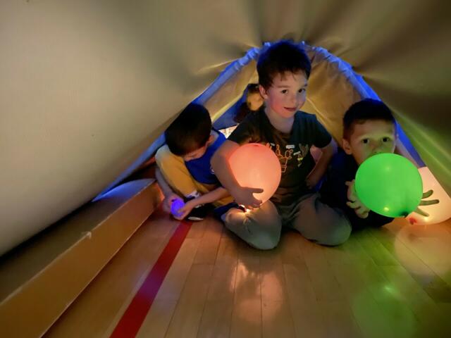 Die rund 60 Kinder absolvierten die Stationen mit Eifer und Spaß. | Foto: Silvia Eiter