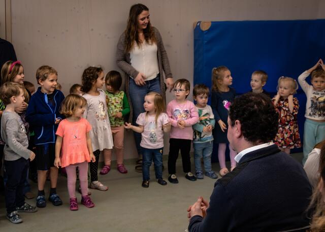 Eröffnungsfeier in Tulbing: Eröffnung des nigelnagelneuen Kindergarten