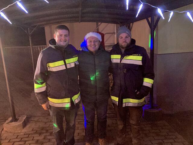 Unterstützung für Benefizaktion: Kmdt Stefan Haselbacher, Thomas Horvath und KmdtStv Stefan Heinisch | Foto: Feuerwehr Eisenzicken