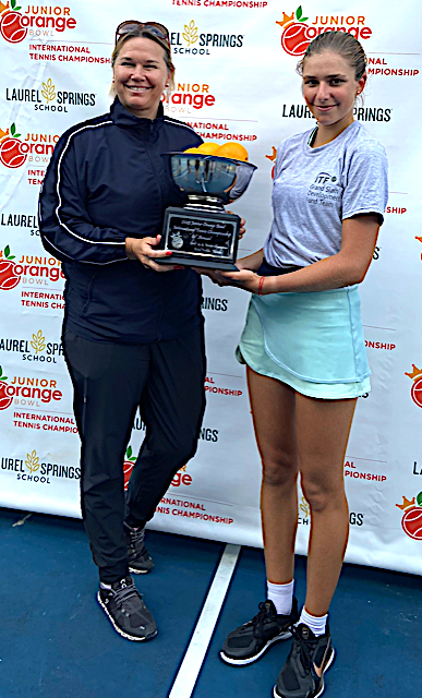 ITFTrainerin Petra Rußegger (li.), Adelina Lachinova. | Foto: privat