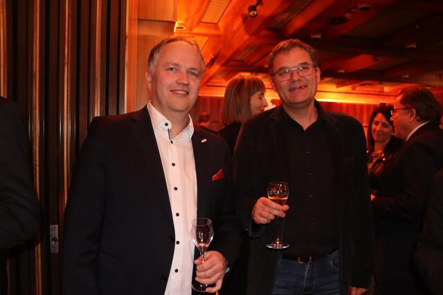 Thomas Walser (DER GRISSEMANN) und Gerald Jochum (regioL) (v.li.). | Foto: Siegele