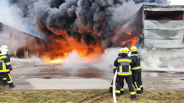 Foto: FF Tulln-Stadt &amp; Matthias Fischer NÖ LFKDO