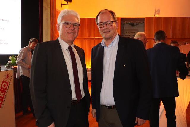BH-Stv. Siegmund Geiger und Josef Huber (WK Imst) (v.li.) | Foto: Siegele