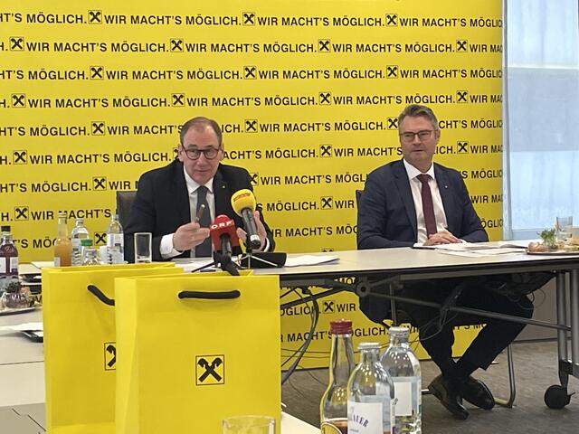 Vorsichtig optimistisch: Martin Schaller und Rainer Stelzer von der Raiffeisen Landesbank. | Foto: Regionalmedien Steiermark