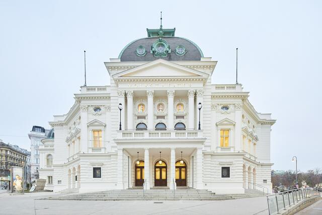 Zehn eigene Premieren bringt das Volkstheater in der zweiten Saisonhälfte auf die Bühne. | Foto: Emil Blau/Martin Geyer