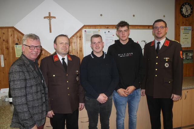 Julian Kotzinger, Niklas Hofbauer und Anes Dziric (nicht im Bild) verstärken die Feuerwehr Schöngrabern. | Foto: arbes