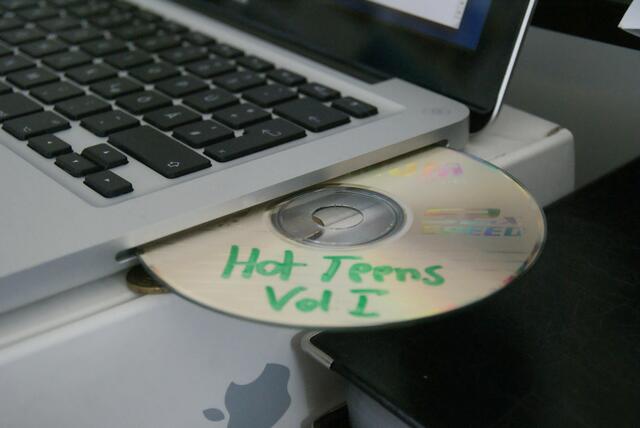 Im letzten Jahr wurde ein starker Anstieg von Missbrauchsdarstellungen von Kindern im Internet verzeichnet.