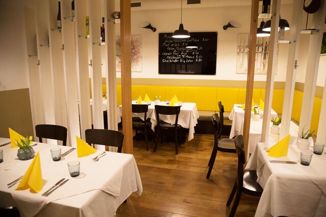 Der stilvoll eingerichtete Speiseraum des Restaurants Hemmers. | Foto: Michael Ellenbogen