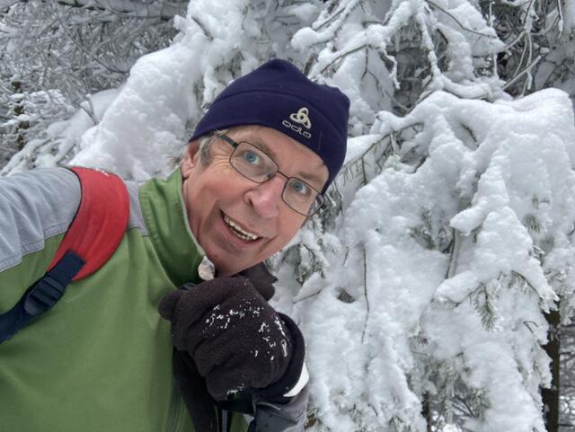Seiner Gesundheit zuliebe hat der Grazer Christian Ehetreiber das Wandern für sich entdeckt. Seither ist die Bewegung mehr denn je seine Medizin und der Schöckl sein "Hausarzt". | Foto: Christian Ehetreiber
