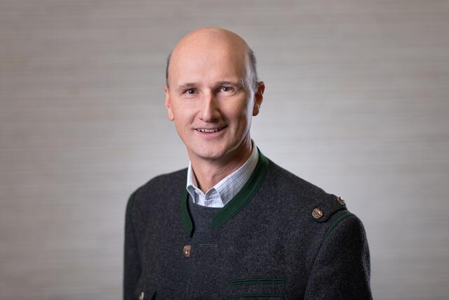 Laut dem Werfener Bürgermeister Hubert Stock (ÖVP) sei die Anschlussstelle Werfen in ihrer jetzigen Form überdimensioniert. Das liege daran, weil sie vor der Errichtung der Anschlussstelle und Umfahrung Bischofshofen geplant worden sei. | Foto: ÖVP