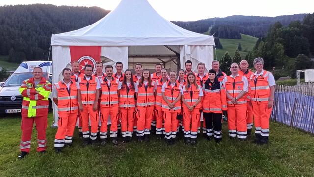Fünf hauptberufliche und rund 50 ehrenamtliche Mitarbeiter zählen zum Team der Johanniter-Unfall-Hilfe Patergassen. | Foto: Johanniter