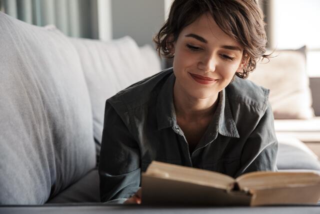 Die AK-Bibliotheken in Klagenfurt und Villach sind so beliebt wie noch nie: Mit mehr als 400.000 Entlehnungen gab es im Vorjahr einen regelrechten Ausleih-Boom. | Foto: stock.adobe.com/Drobot Dean
