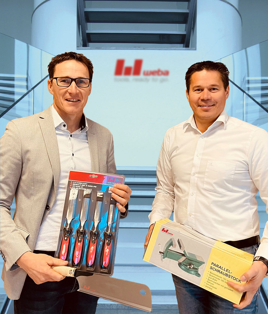 Direktor Günther Briedl, MS Münichholz Steyr (li.) und Hannes Feuerhuber, Geschäftsführer Weba Werkzeugbau. | Foto: Hannes Feuerhuber