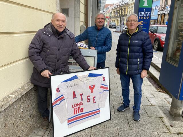 Angedacht war, auch unseren Eishockeyverein, ATSE-Graz, Meister der Saison 1974/75 und 1977/78, entsprechend im steirischen Museum zu präsentieren.