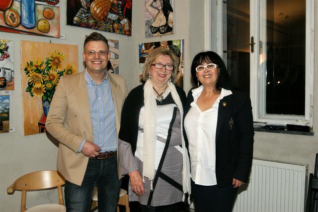Matthias Laurenz Gräff, Christine Lukaschek (MFG Landessprecherin und Spitzenkandidatin Nö), Georgia Kazantzidu | Foto: privat