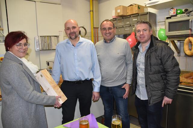 Thomas Strini Wolfau: Überraschungsfeier für Heinz Bayer zum 20 Jahr-Betriebsjubiläum ...