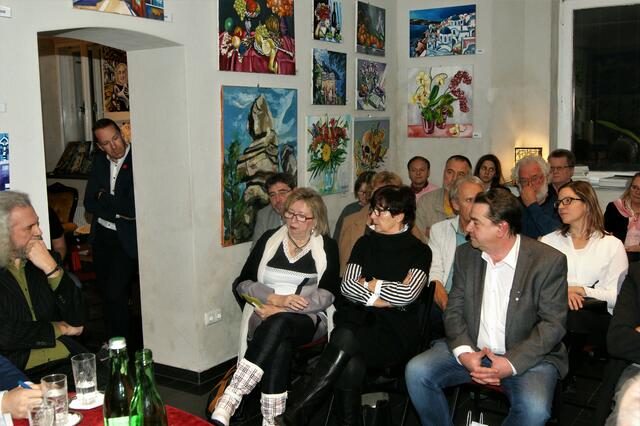 Dialog. Abg. z NR Martin Litschauer (links), Christine Lukaschek (MFG Landessprecherin und Spitzenkandidatin Nö), Pauline Uitz (Vizebürgermeisterin Gars), Klemens Kofler (FPÖ Bezirksparteiobmann Horn) | Foto: privat