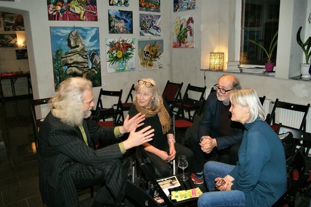 Gespräch mit Nationalrat Martin Litschauer, Heidrun Schrotzhammer, Univ Prof. Stephan P. Leher und Gattin Sabine Moser | Foto: privat