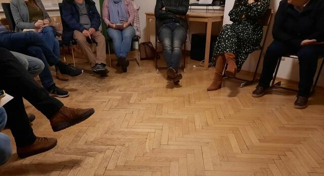 Unter dem Motto "Ried trifft Ukraine" soll die Möglichkeit geboten werden, sich kennenzulernen und gemeinsam mit anderen Quartiergeberinnen, -gebern und Ehrenamtlichen auszutauschen.  | Foto: ReKI Ried