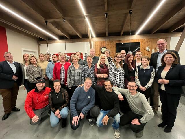 Das AVIA-Team mit Grillweltmeister Adi Matzek, WK-Obfrau Doris Schreiber und AK-Bezirksstellenleiter Michael Preissl. | Foto: AVIA Gmünd
