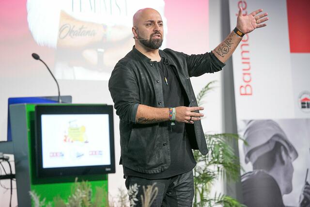 Top-Speaker Ali Mahlodji beim OÖ Bautag. | Foto: cityfoto