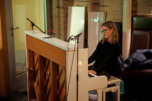 Keine halben Sachen am Piano: Jakob Zimmermann als Erster des Trios, das seinen Namen trägt | Foto: Matt