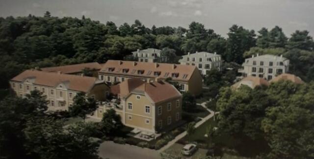 Umstritten ist jedoch der geplante Bau von drei "Villen" mit je acht Wohneinheiten. | Foto: Avoris