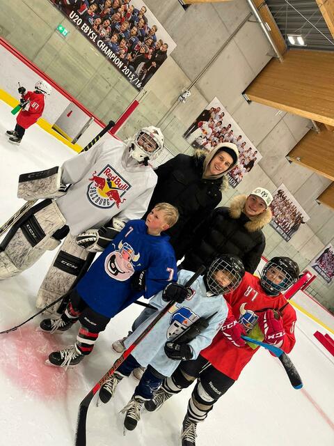 Ramingsteins Ice-Birds waren bei den U9- und U11-Farbenturnieren in der Lieferinger Red Bull Academy dabei. | Foto: Mario Gautsch