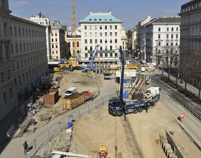 Derzeit wird in der Landesgerichtsstraße gebaut.  | Foto: Johannes Zinner