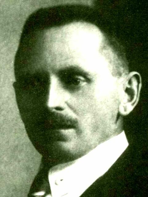 Der Kleinmünchner Bürgermeister Karl Steiger empfing Georg Hebestreit, Leiter der Bezirkshauptmannschaft, und den damaligen Linzer Bürgermeister Josef Dametz zur Übergabe. | Foto: Sammlung Helfried Hinterleitner/Peter Paul Kirschner/Johannes Gstöttenmaier