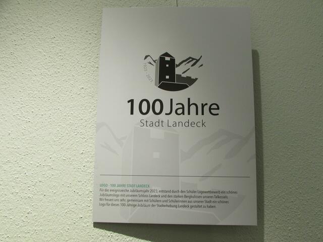 Das neue Logo zu 100 Jahre Stadterhebung Landeck wird in diesem Jahr das Briefpapier und alle Aussendungen zieren. 