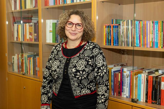 Für Ulrike Schiesser ist Esoterik eine „sehr Ich-zentrierte, egoistische, egozentrische Glaubensbewegung mit dem Ziel der Selbstoptimierung und dem persönlichen Glück". | Foto: Markus Spitzauer