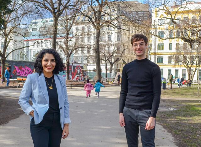 Markus Delitz (hier links neben Bezirksvorsteherin Saya Ahmad) ist nicht mehr Teil der SPÖ Alsergrund. | Foto: BV 9