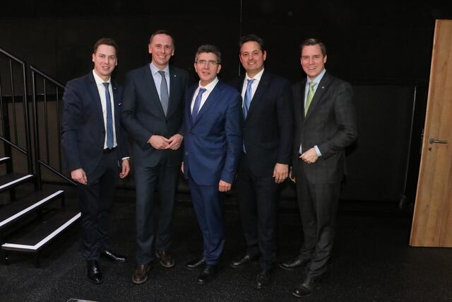 Landtagsabgeordneter Bernhard Heinreichsberger, Landesrat Jochen Danninger, Bürgermeister von Tulln Peter Eisenschenk, Stadtrat Lucas Sobotka und Landtagsabgeordneter Christoph Kaufmann | Foto: Ö-News/ St. Öllerer