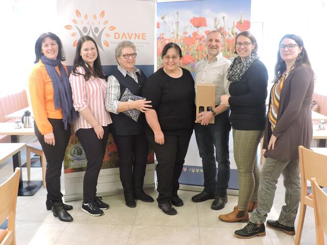 Doris Maurer, Patricia Keller, Hilde Gaderer, Regine Nistler, Johann Haider, Christina Martin, Isabella Schwarz (v.l.). | Foto: Waldviertler Kernland