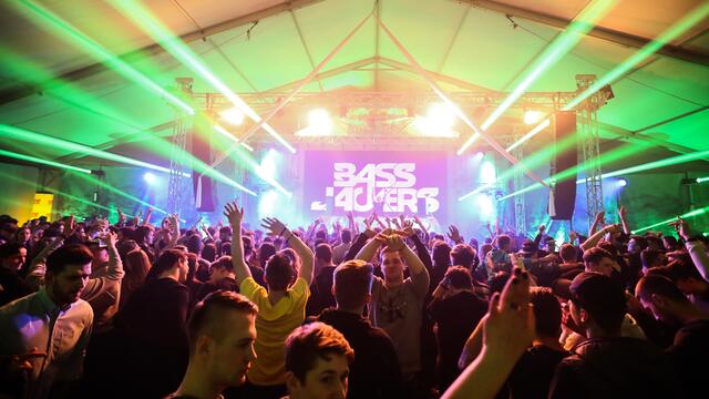 Auch die Party darf nicht zu kurz kommen | Foto: Slide&amp;Ride