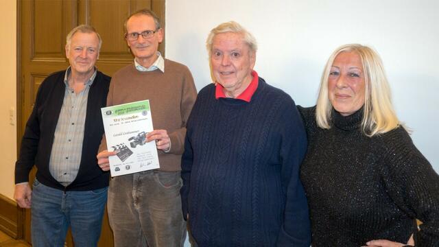 Obmann Helmut Müller und die Jubilare Gerald Grahammer, Brigitte Dobler und Manfred Bösch | Foto: Bandi Koeck