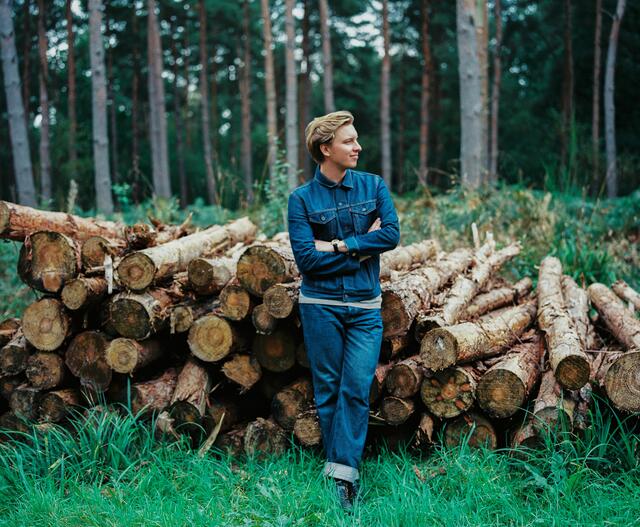 Beim Top of the Mountain Spring Concert tritt George Ezra auf der Idalp auf. | Foto: © Adam Scarborough