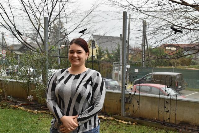 Marina Kojić ist glücklich in Favoriten: "Hier am Monte Laa gefällt es mir ausgesprochen gut, vor allem ist das Grün gleich vor der Haustür. | Foto: Karl Pufler/RMW