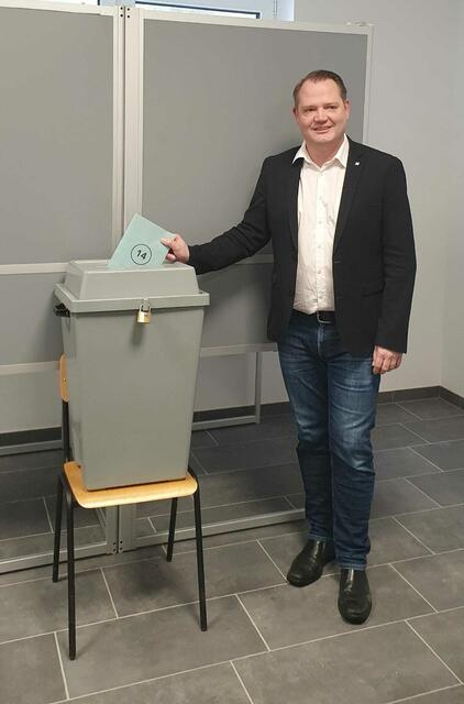 Kaum gewählt, schon getwittert. | Foto: Santrucek