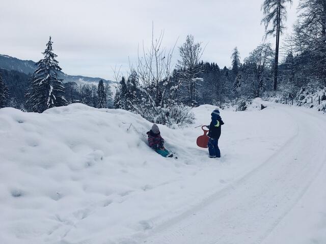 Unterwegs mit nachhaltigen Rutschtellern | Foto: Anna Stöger