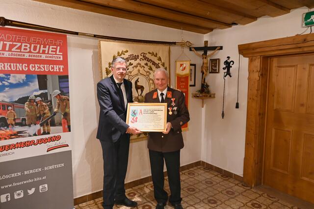 Kommandant Alois Schmidinger (re.) stellte sich nicht mehr der Wahl zum Kommandanten zur Verfügung. | Foto: Stadtfeuerwehr Kitzbühel