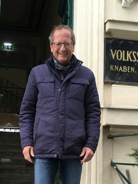 Helmut Hofer-Gruber bei der Wahl. | Foto: NEOS