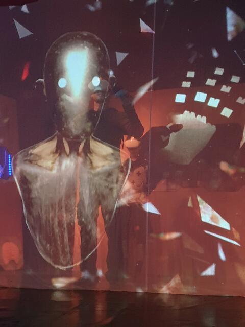 Ausschnitt aus "Blade Runner" im Schubert Theater. | Foto: Lisa-Zingerle