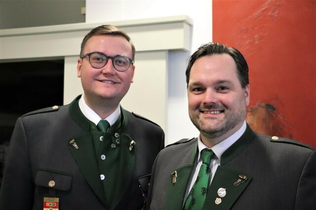 Georg Thünauer (re) und Mario Krisper/geschäftsführender Ortsparteiobmann laden mit dem Bauernbund zum Ball in Fernitz-Mellach. | Foto: Edith Ertl
