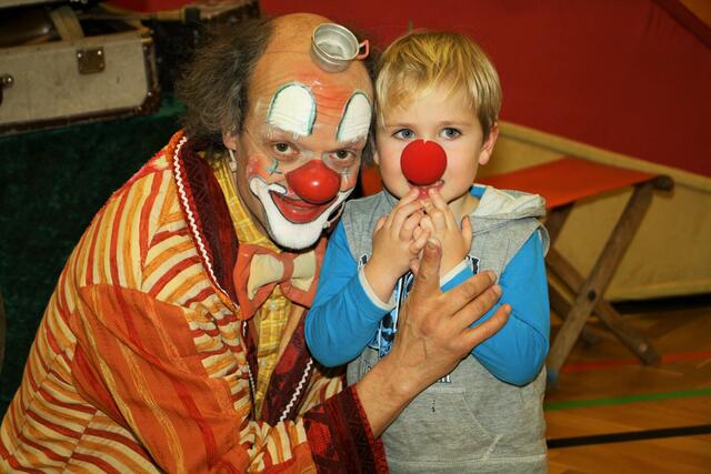 Clown Jako kommt zum Kinderfasching Laßnitzhöhe | Foto: Edith Ertl