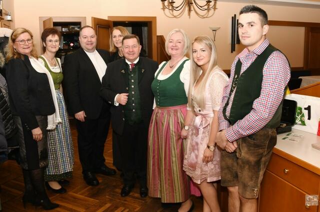 Die Gäste in Tracht beim Ball der ÖVP Wies. | Foto: ÖVP Wies