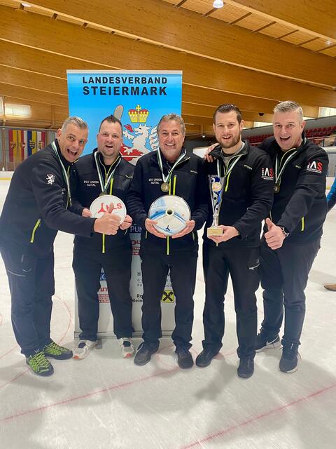 Die Autaler Landesligamannschaft: Reinhard Karner, René Unterhuber, Gerhard Noggler, Andy Lienhart und Christian Karner (v.l.) | Foto: zVg